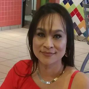 Meet your Posher, Lorraine